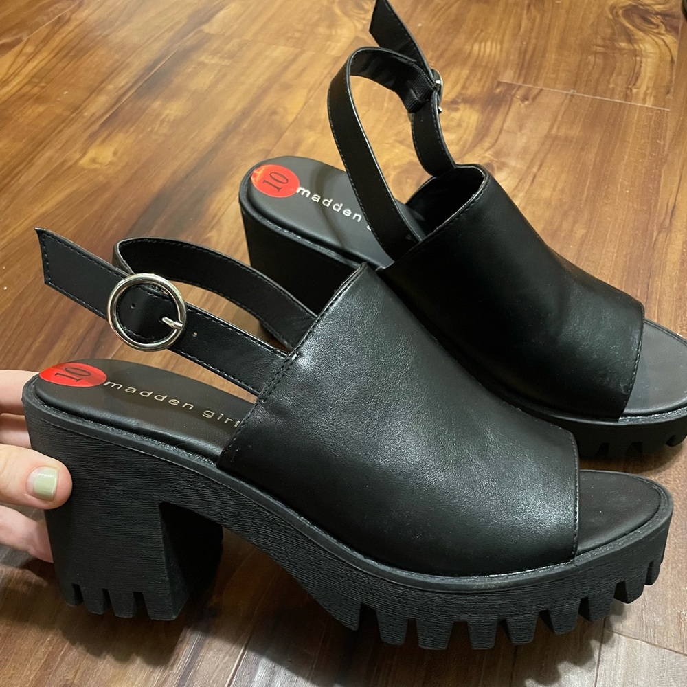 Brand new madden girl black wedges